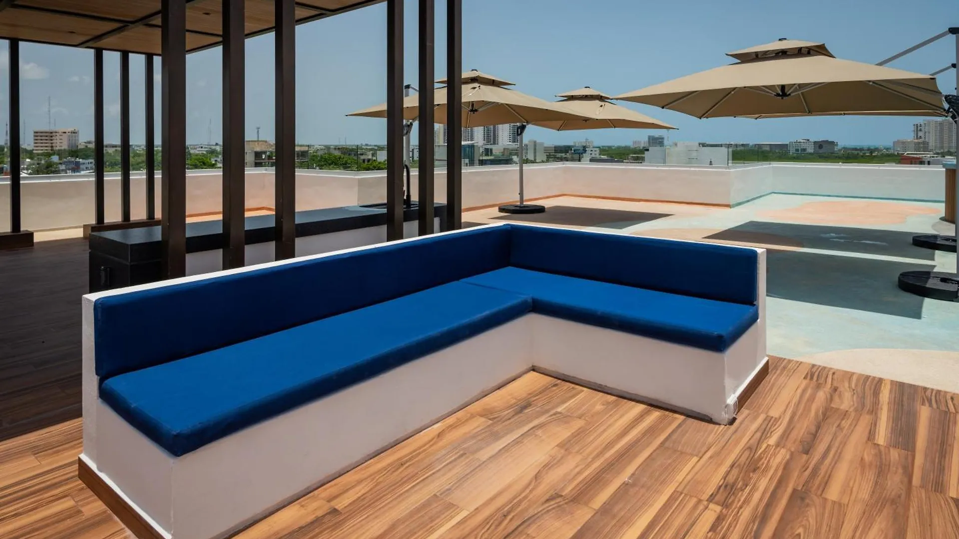 Lujo Y Calidez En Barcelona Condos Cancún 0*,